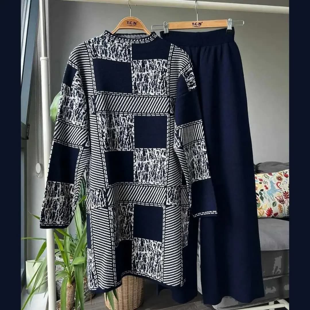 Elegant Navy Printed Winter Track Suit